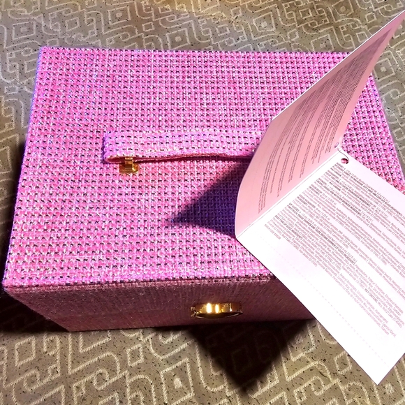 Ulta's Beauty Box: So Posh Edition! BRAND NEW 45 Piece Collection *NWT* / *NIB* - Picture 4 of 7